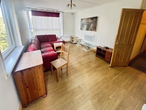 Lounge- click for photo gallery